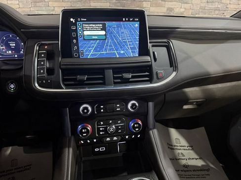 Used 2023 GMC Yukon SLT w/ SLT Luxury Package image 19