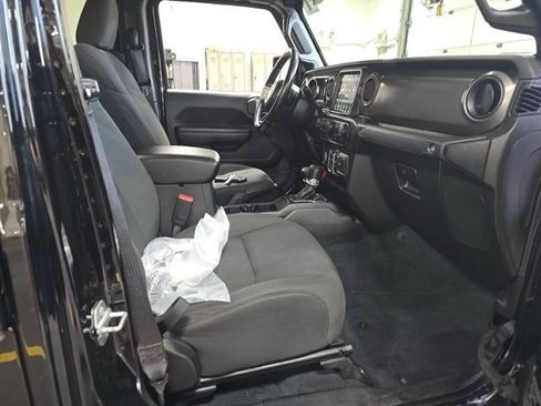 Used 2022 Jeep Gladiator Sport AWD/4WD image 10