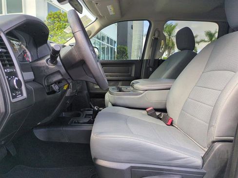 Used 2018 RAM 2500 Tradesman w/ Chrome Appearance Group image 37