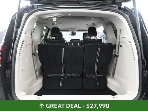 Used 2024 Chrysler Pacifica Select image 25