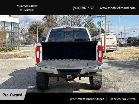 Used 2022 Ford F250 Lariat w/ Black Appearance Package image 33