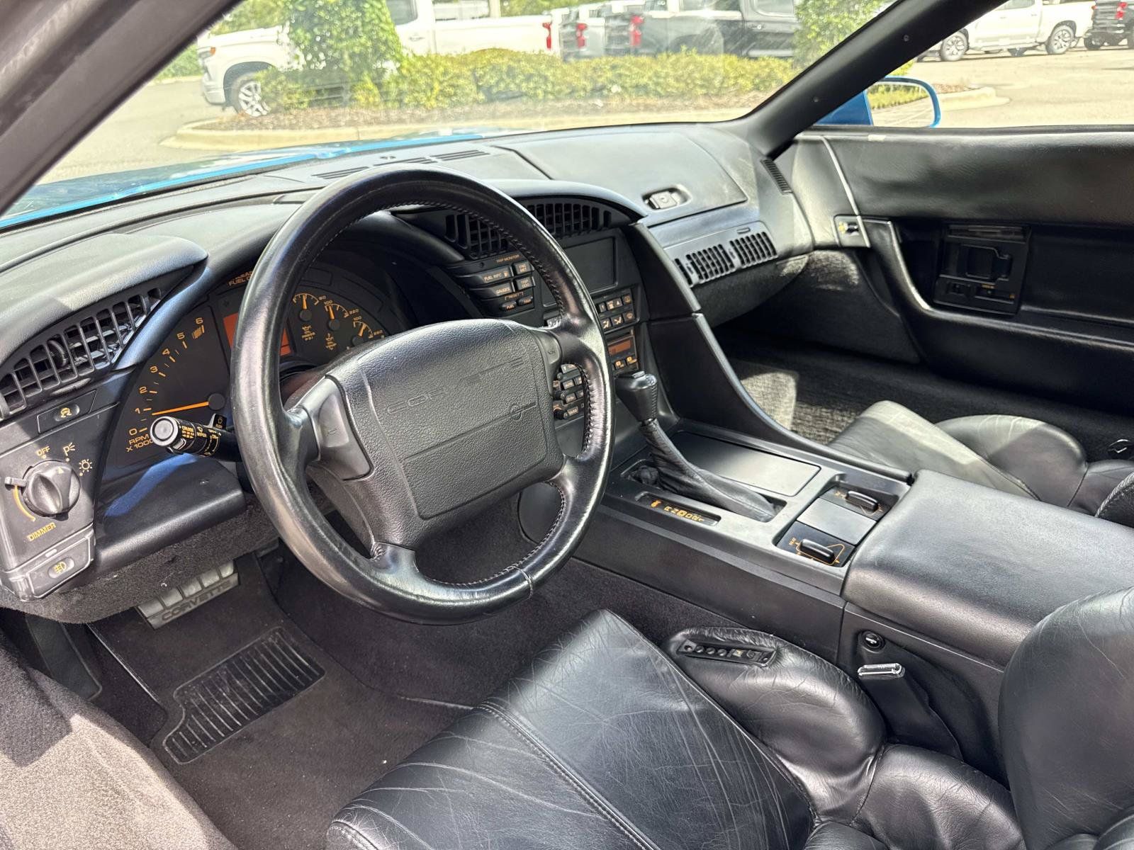 Used 1993 Chevrolet Corvette Coupe RWD image 19