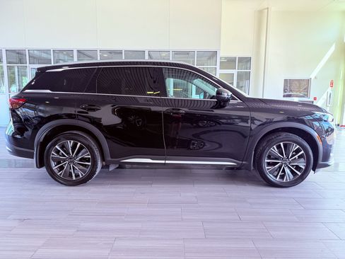 Certified 2026 INFINITI QX60 Luxe w/ Cargo Package FWD image 4
