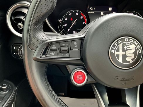 Used 2021 Alfa Romeo Giulia Ti w/ Active Assist 2 Package TI AWD/4WD image 11