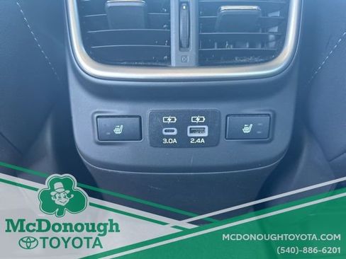 Used 2023 Subaru Legacy Limited image 4