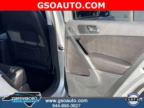 Used 2017 Volkswagen Tiguan S image 26
