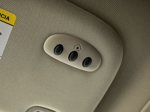 Used 2023 Lincoln Nautilus FWD w/ Premium Package image 31