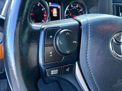 Used 2018 Toyota RAV4 SE w/ Power Extra Value Package FWD image 23