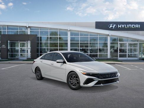 New 2026 Hyundai Elantra Blue image 2