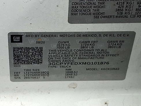 Used 2021 Chevrolet Silverado 1500 LT Trail Boss w/ Convenience Package II image 26