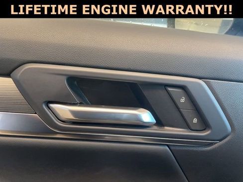 Used 2025 GMC Terrain Elevation image 13