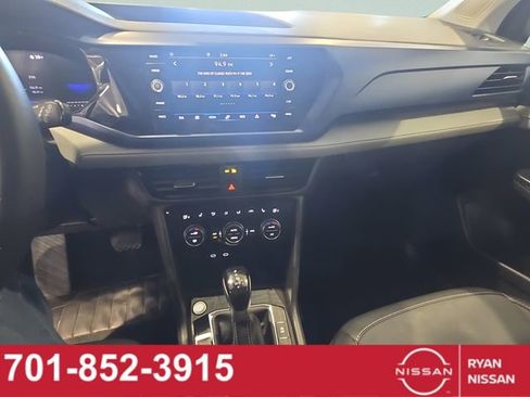 Used 2024 Volkswagen Taos SE image 30