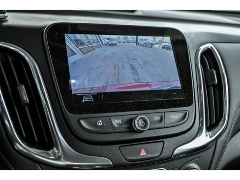 Used 2019 Chevrolet Equinox Premier image 19