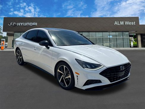 Used 2022 Hyundai Sonata SEL Plus w/ Cargo Package FWD image 3