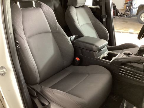 Used 2024 Toyota Tacoma SR5 AWD/4WD image 19