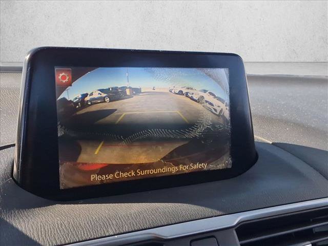 Used 2018 MAZDA MAZDA3 Touring FWD image 11