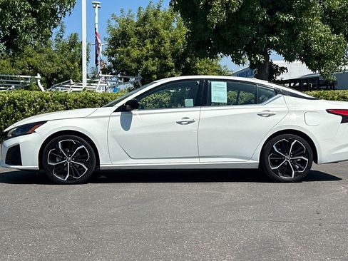 Certified 2024 Nissan Altima 2.5 SR FWD image 7