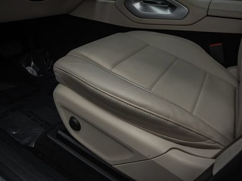 Certified 2024 Mercedes-Benz GLS 450 4MATIC image 39