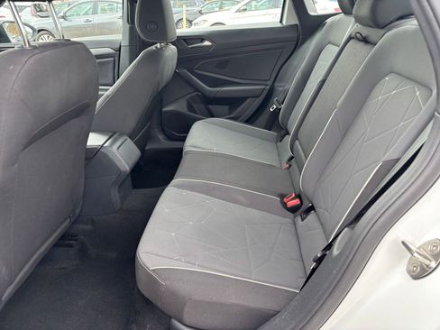 Used 2025 Volkswagen Jetta Sport image 25