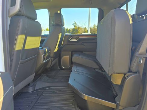 New 2026 GMC Sierra 3500 Denali w/ Denali Reserve Package image 15