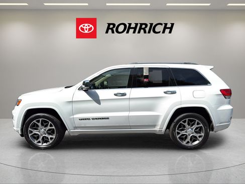 Used 2019 Jeep Grand Cherokee Overland AWD/4WD image 9