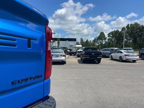 Used 2025 Chevrolet Silverado 1500 Custom w/ LPO, Dark Essentials Package image 29