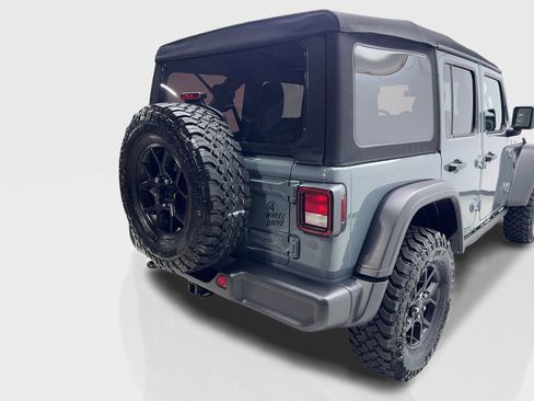 Used 2024 Jeep Wrangler Unlimited Sport AWD/4WD image 18