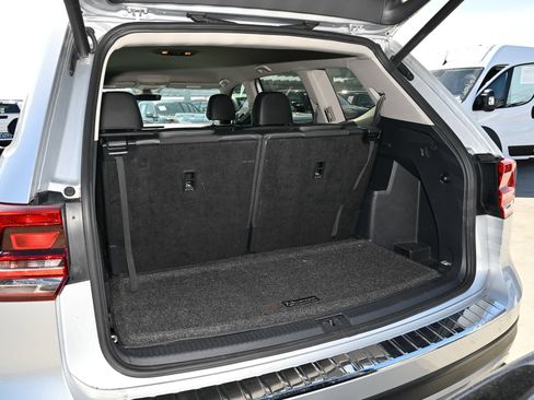 Used 2019 Volkswagen Atlas SE FWD image 13