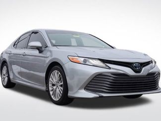 Used 2020 Toyota Camry XLE video 1