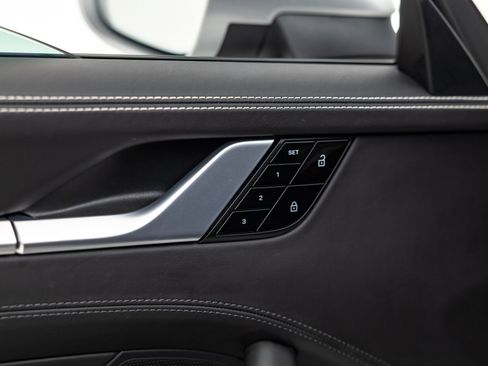 Used 2020 Porsche 911 Carrera image 35