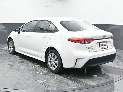 Used 2025 Toyota Corolla LE image 7