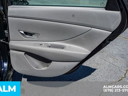 Used 2025 Hyundai Elantra Sport image 53