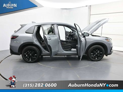 Used 2024 Honda HR-V Sport image 41