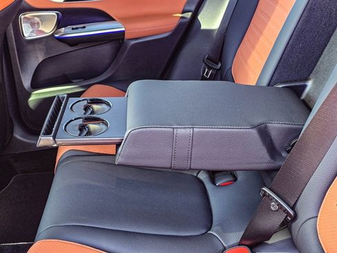 New 2026 Mercedes-Benz GLC 300 4MATIC image 37