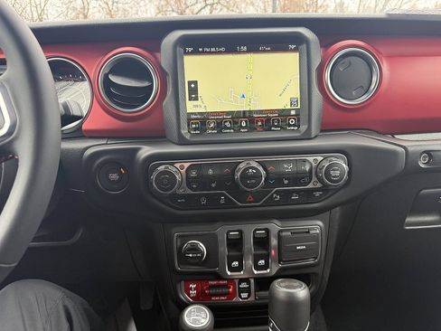 Used 2023 Jeep Wrangler Rubicon w/ Steel Bumper Group image 20