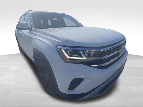 Used 2023 Volkswagen Atlas SE w/ Black Wheel Package AWD/4WD image 14