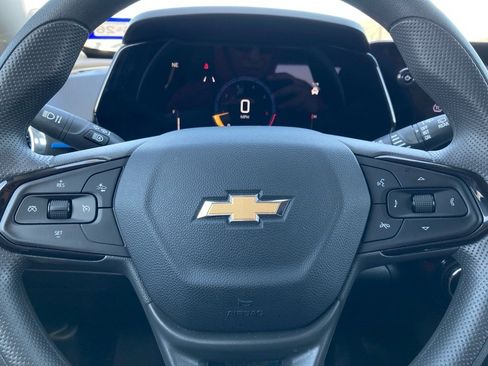 Used 2025 Chevrolet Trax LT image 16