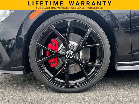 Used 2024 Volkswagen GTI SE FWD image 9