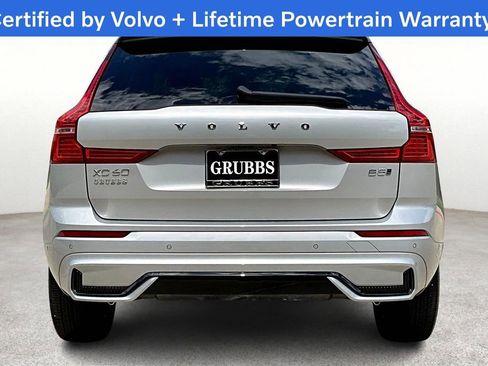 Used 2025 Volvo XC60 B5 Plus image 6