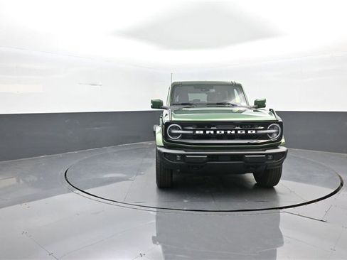 Certified 2025 Ford Bronco Outer Banks image 2