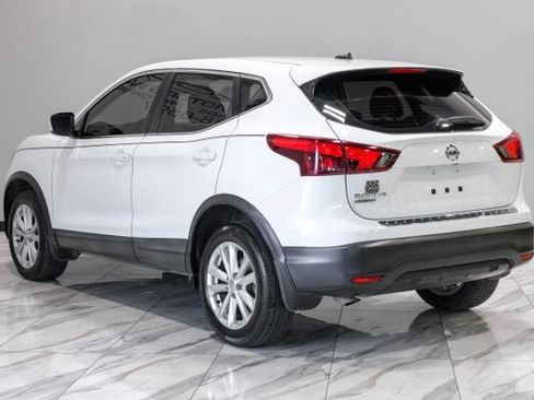 Used 2018 Nissan Rogue Sport S w/ S Appearance Package FWD image 14