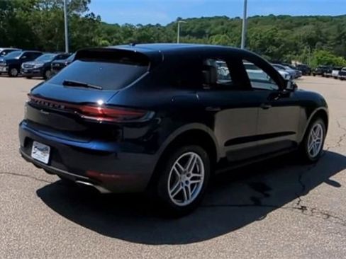 Used 2021 Porsche Macan image 8