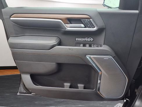 New 2026 Chevrolet Silverado 1500 High Country w/ High Country Premium Package image 15