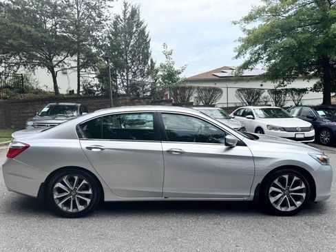 Used 2013 Honda Accord Sport image 8