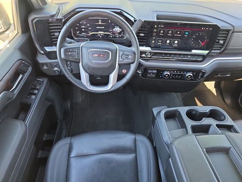 Used 2025 GMC Sierra 1500 SLT AWD/4WD image 12