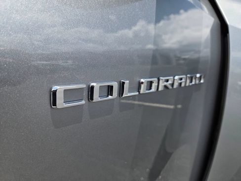 Used 2025 Chevrolet Colorado Z71 AWD/4WD image 14