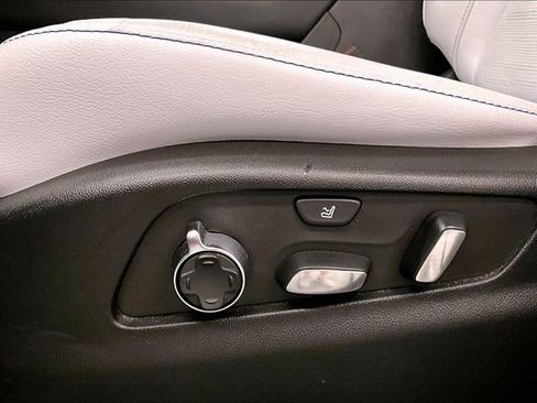 Used 2024 Cadillac XT4 Sport AWD/4WD image 32