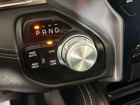 Used 2021 RAM 1500 Limited AWD/4WD image 17