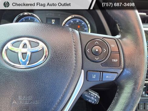 Used 2019 Toyota Corolla XSE FWD image 16