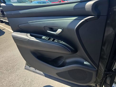 Used 2025 Hyundai Santa Cruz SEL image 25